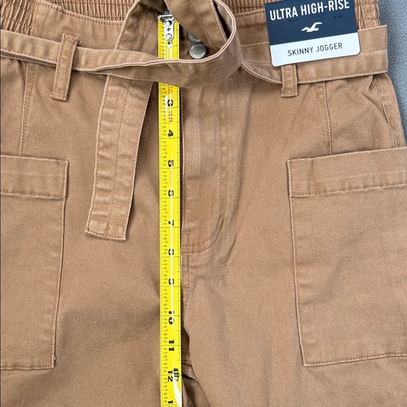 NWT Hollister Ultra High Rise Skinny Jogger Classic Stretch Tan Sz Small - Picture 9 of 11